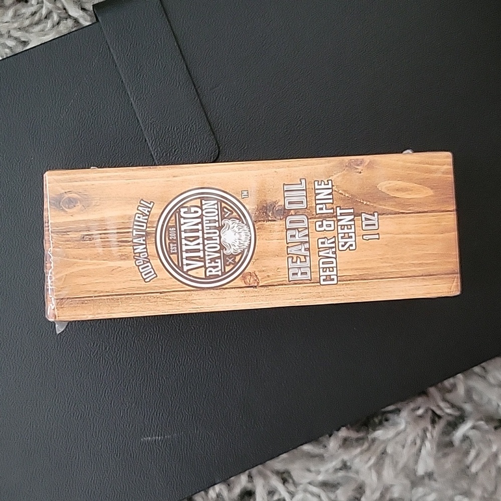 2/$15 NIB Viking Revolution Beard Oil  Ceder & Pine 1oz